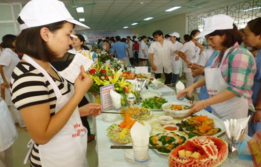 79 king 3 chào mừng ngày thành lập Hội Liên hiệp phụ nữ Việt Nam tại Bệnh viện đa khoa tỉnh Bắc Ninh 